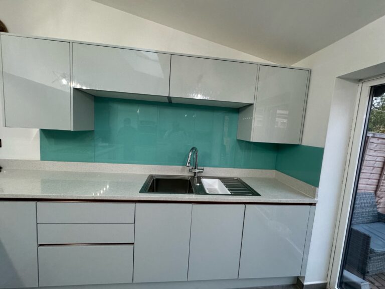 Splashback glass